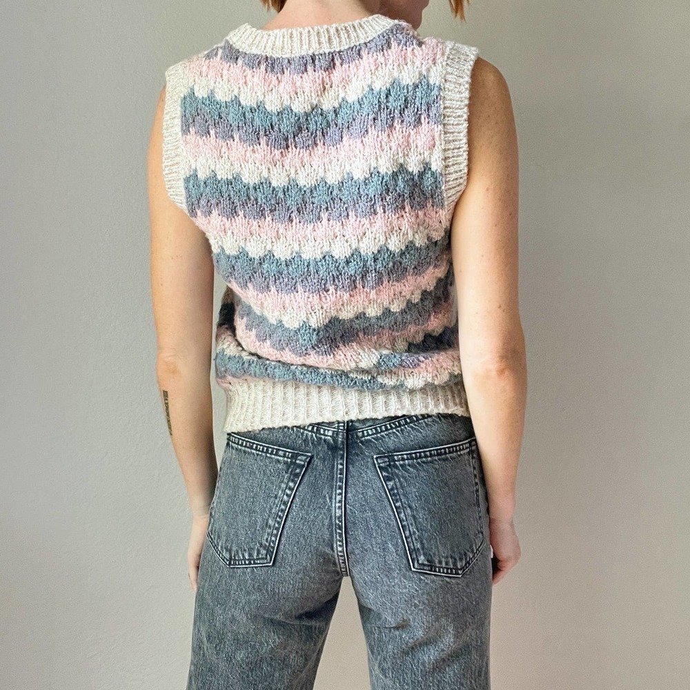 Vintage Pastel Striped Textured Knit V Neck Sweater Vest - Picture 4 of 5
